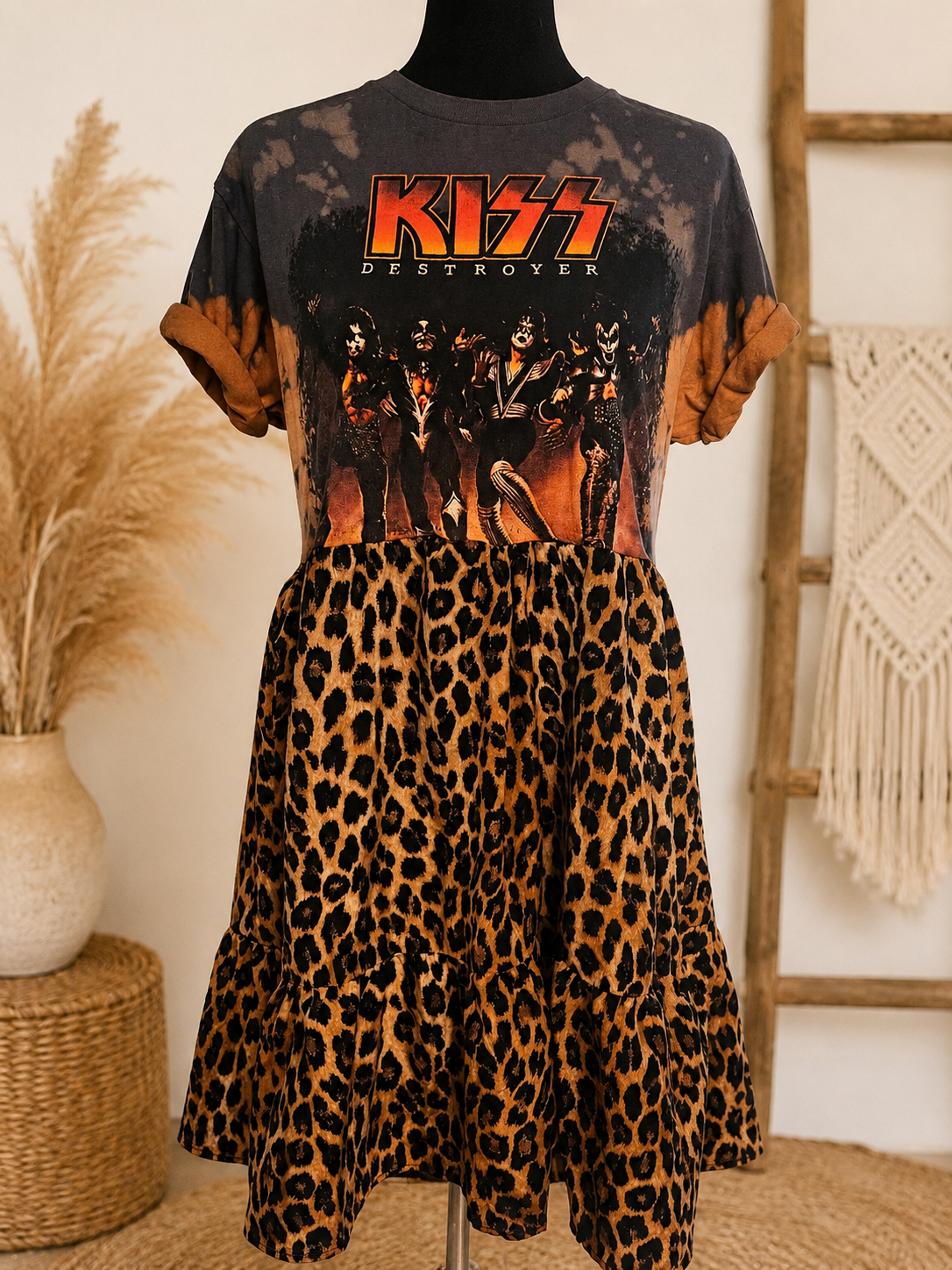 Kiss Upcycle fits size small to medium best!