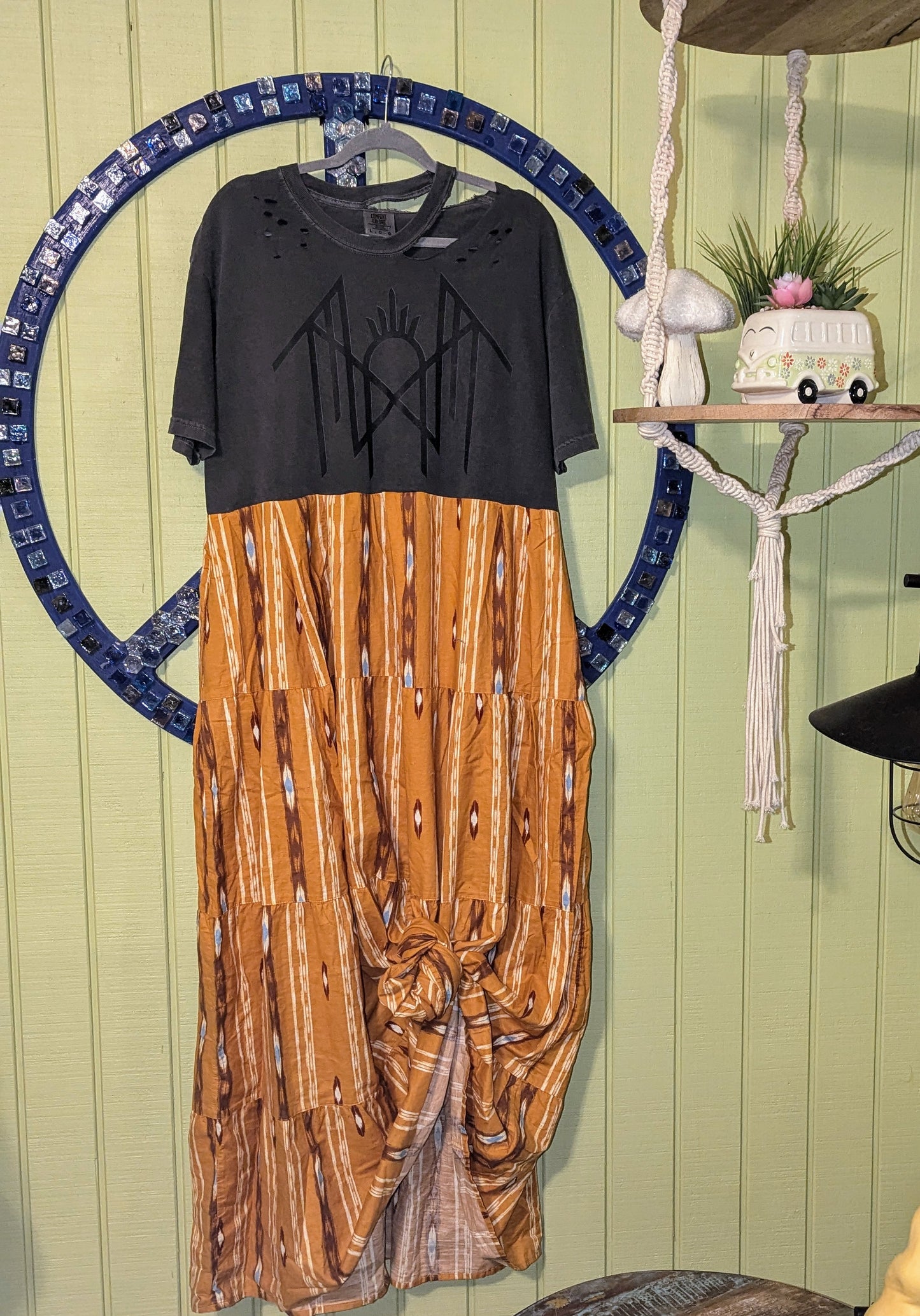 ST boho meets grunge dress with pockets fits large to 2x!