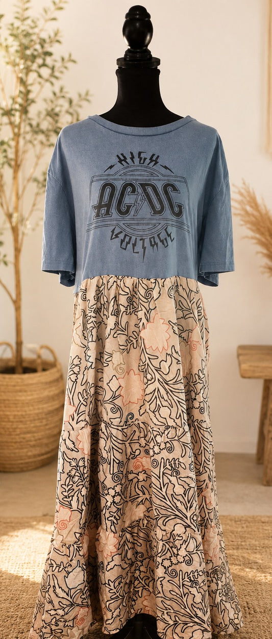 ACDC UpCycle fits size Xl-3x best!